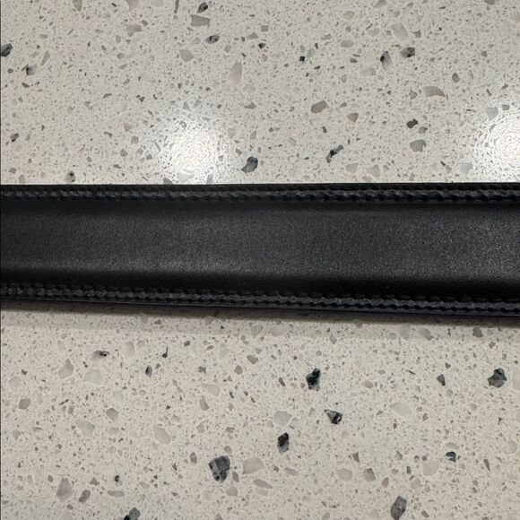 Dickies Genuine Men's Black Leather Belt Casual Work Sleek Size 44 NWOT - Picture 10 of 12